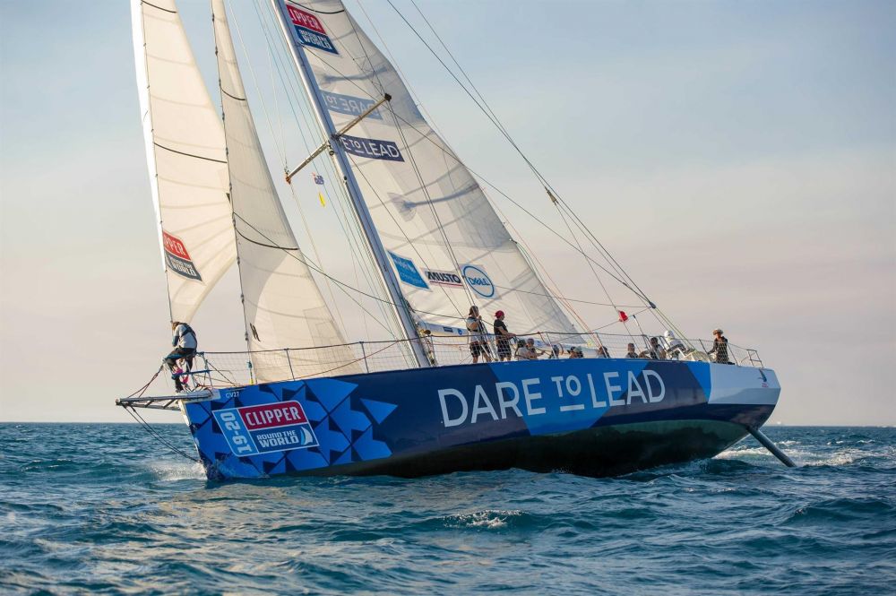 Bunnbehandling for båt  slik får du renere skrog og mindre jobb