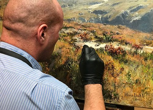 Malerikonservering  når kunst trenger profesjonell omsorg