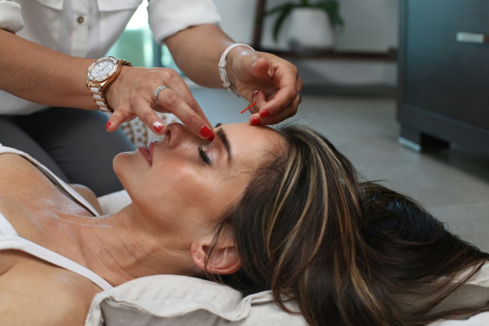 Hydrafacial for sunn og glødende hud